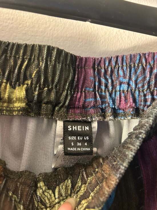 SHEIN Grunge Patchwork Sun and Moon Print Drawstring Waist Cargo Pants - Picture 2 of 5